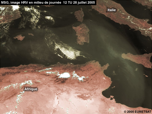 MSG, Image HRV montrant une tempête de poussière sur l'Afrique du Nord en milieu de journée le 28 juillet 2005