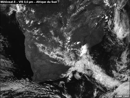 Visible à 0,6 micromètre au-dessus de l’Afrique du Sud