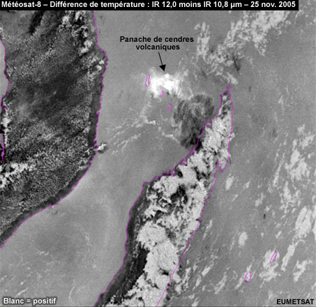 Image différence IR de Météosat, montrant un panache de cendres volcaniques