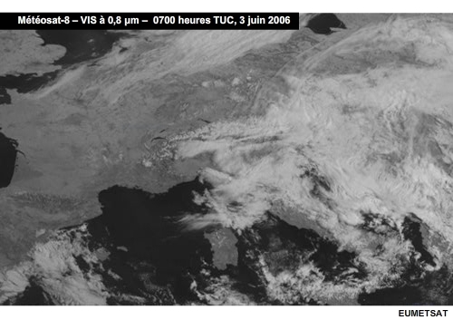 Animation Meteosat-8 VIS à 0,8 μm – 7 heures TUC, 3 juin 2006 au-dessus des Alpes