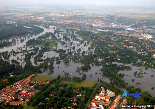 Aerial photograph of the flooding of the Vaal Dam
