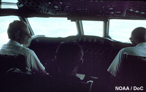 Pilotos en la cabina de mando.