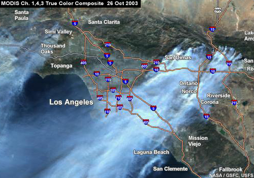 Smoke plumes over Los Angeles, 26 Oct 2003.