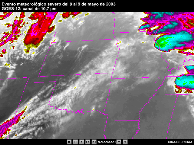 Animación de imágenes satelitales del canal infrarrojo de 10,7 micrómetros del GOES-12. La animación muestra el desarrollo de tormentas sobre Kansas y Nebraska el 8 de mayo de 2003.