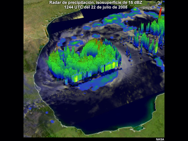 Datos derivados del satélite que muestran huracán Dolly sobre el Golfo de México, cerca de la costa de Texas. La isosuperficie de 15 dBZ describe en tres dimensiones las distintas áreas de la tormenta donde la reflectividad es fuerte, lo cual realmente destaca la estructura de la tormenta.