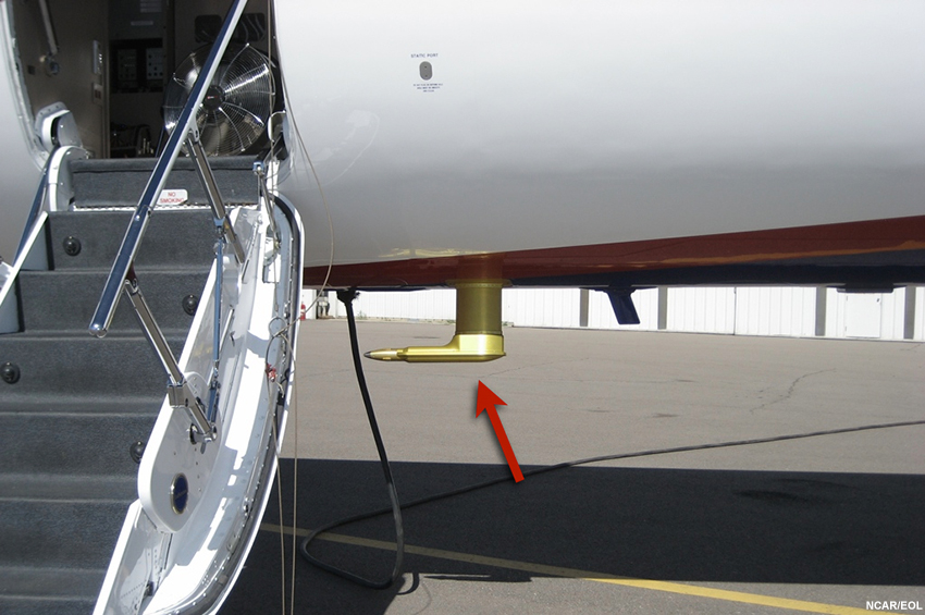 La entrada del instrumento CVI montado en la panza de la aeronave Gulfstream V de NSF/NCAR.
