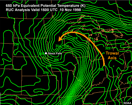 Equivalent Potential Temperature over the north-central U.S. showing a distinctive S-pattern associated with a TROWAL RUC Analysis valid 1500 UTC 10 Nov 1998