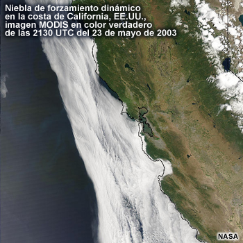 Niebla de forzamiento dinámico junto a la costa de California, EE. UU., imagen MODIS en color verdadero de las 2130 UTC del 23 de mayo de 2003