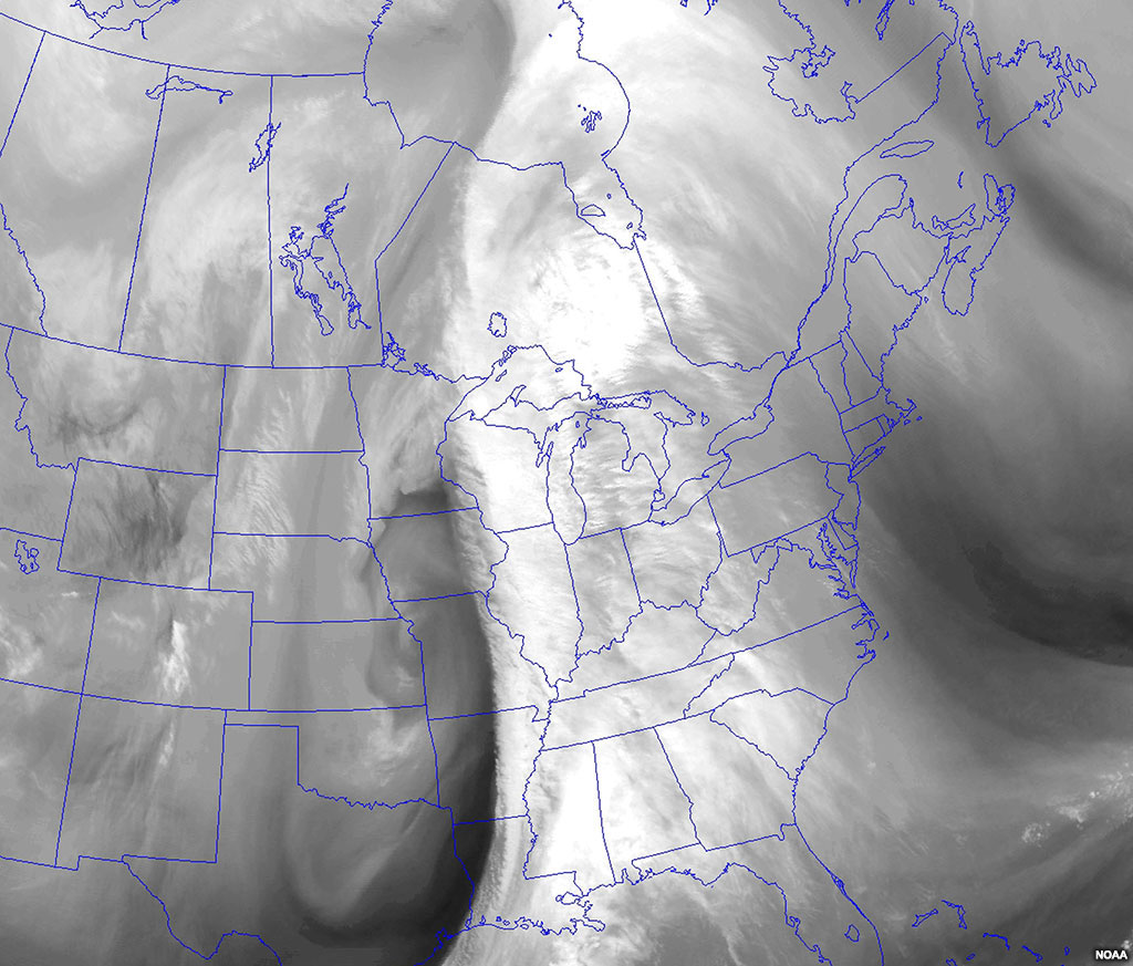 Satellite loop for 2015 November 19.