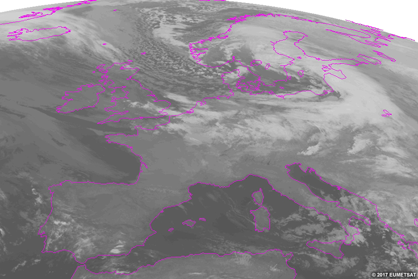 IR satellite loop from 00-12 UTC on January 4, 2017.