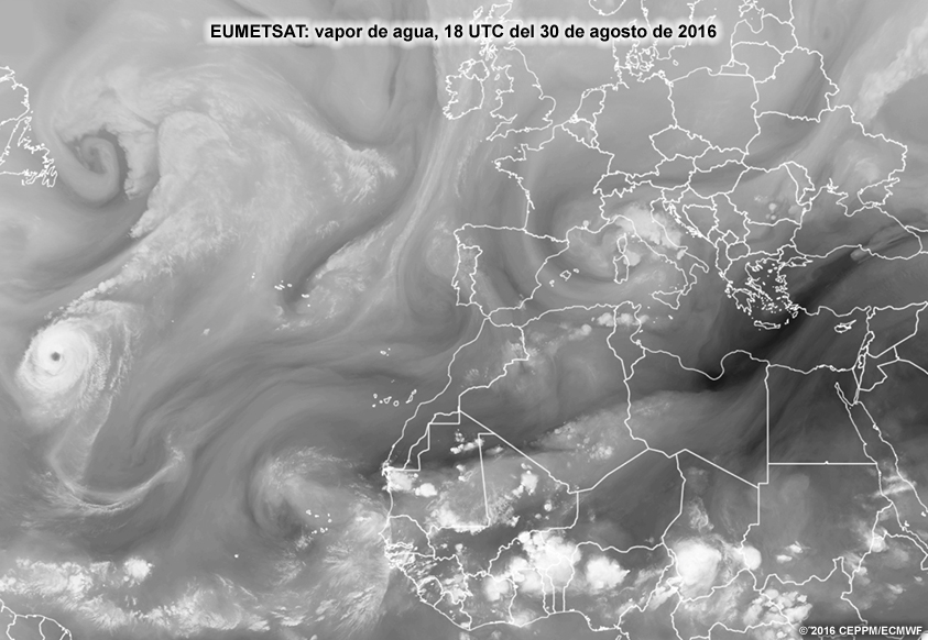 Imágenes satelitales de vapor de agua (cada 6 h) del océano Atlántico oriental, Europa y África.