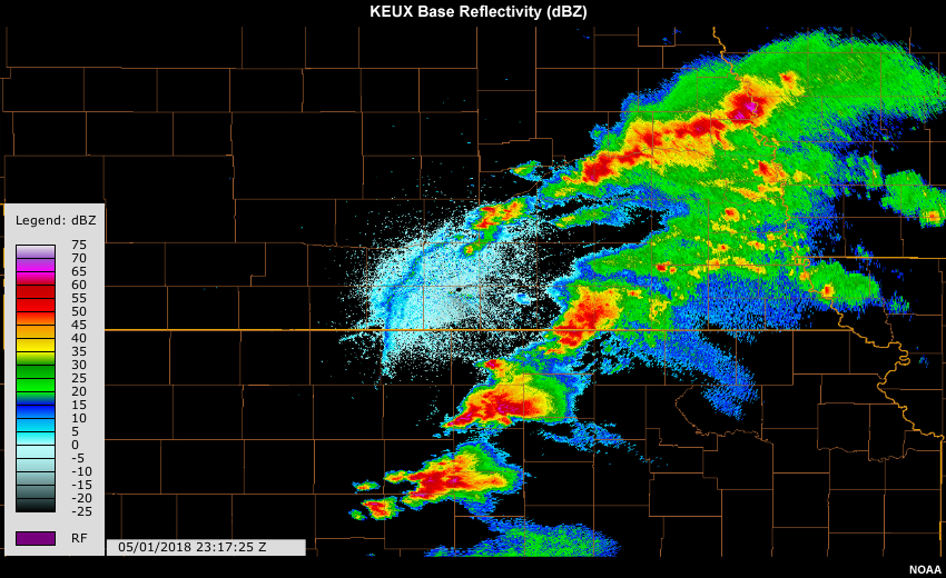 Base Reflectivity (dbZ) from Hastings, NE radar