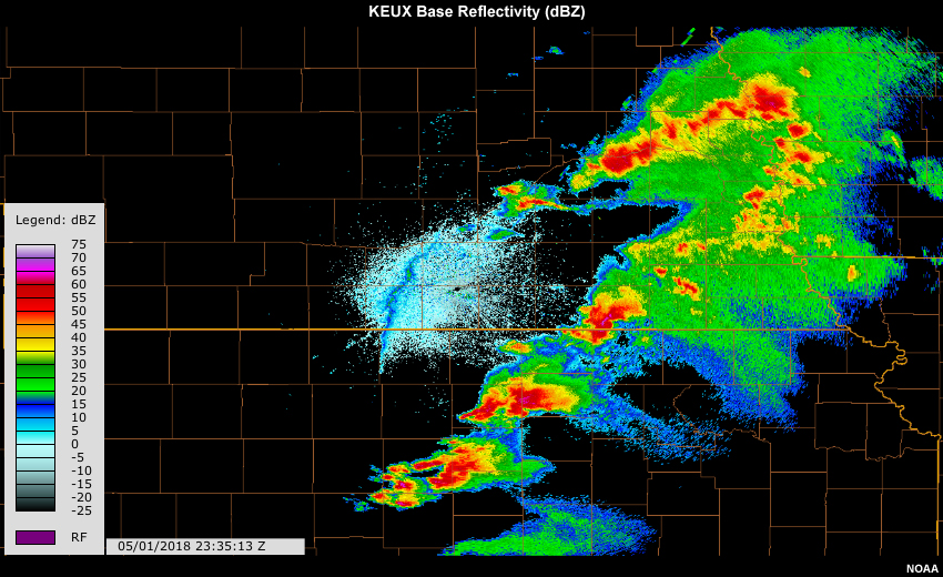 Base Reflectivity (dbZ) from Hastings, NE radar