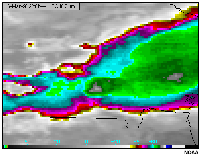 Esta imagen muestra cumulonimbos en el canal de la ventana infrarroja de onda larga de 10,7 micrmetros del GOES-8