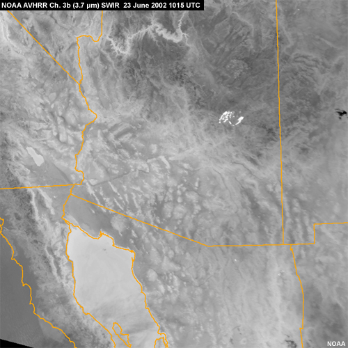 NOAA AVHRR Ch 3 near-IR shortwave image, 23 June 2002 1015 UTC, over the Rodea-Chediski fire