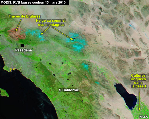 MODIS, RVB "fausse couleur" du 15 mars 2010 sur le Sud de la Californie montrant des zones brûlées, de la neige de montagne et des champs de cultures irriguèes dans le désert.