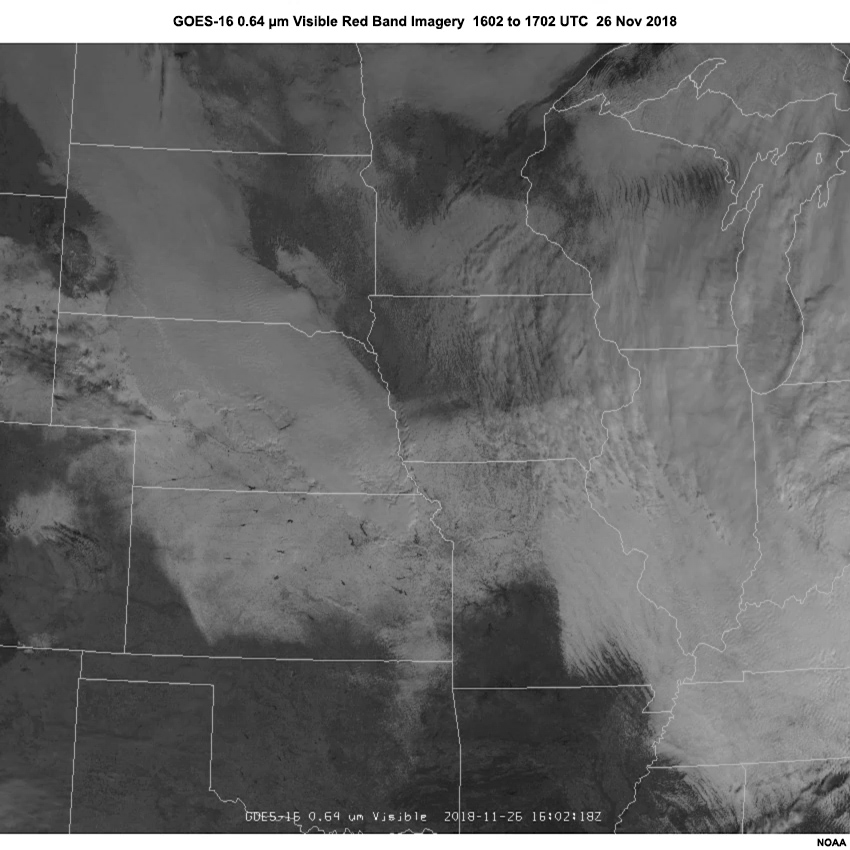 Images en boucle de GOES-16 du spectre visible rouge de 0.64 µm, de 1602 à 1702 UTC, le 26 novembre 2018