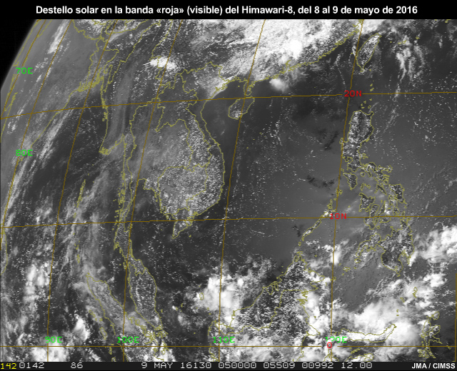 Animación de imágenes de la banda visible de 0.64 micrómetros del AHI que muestra el movimiento del destello solar de este a oeste a través des mar de China Meridional y del océano Índico.