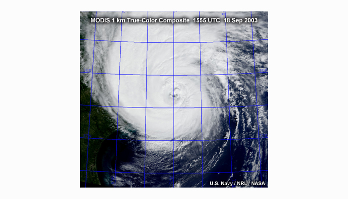 Terra MODIS 1 km resolution true-color composite image of hurricane Isabel off the U.S. east coast taken at 1555 UTC on September 18, 2002.
