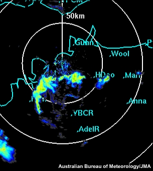 Secuencia de imágenes de reflectividad radar de la convección profunda iniciada por la brisa marina