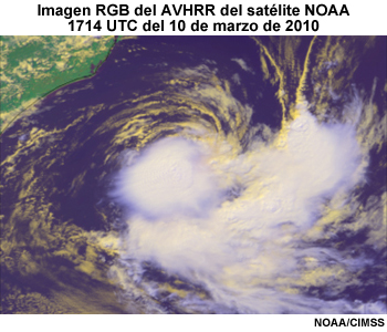 Imagen RGB de la NOAA de un ciclón tropical sobre el Atlántico Sur a las 1714 UTC del 10 de marzo de 2010.