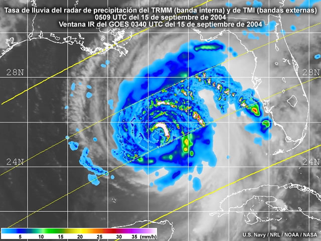Tasa de lluvia del radar de precipitación del TRMM (banda interna) y de TMI (bandas externas) 0509 UTC del 15 de septiembre de 2004 y canal IR del GOES 0340 UTC del 15 de septiembre de 2004.